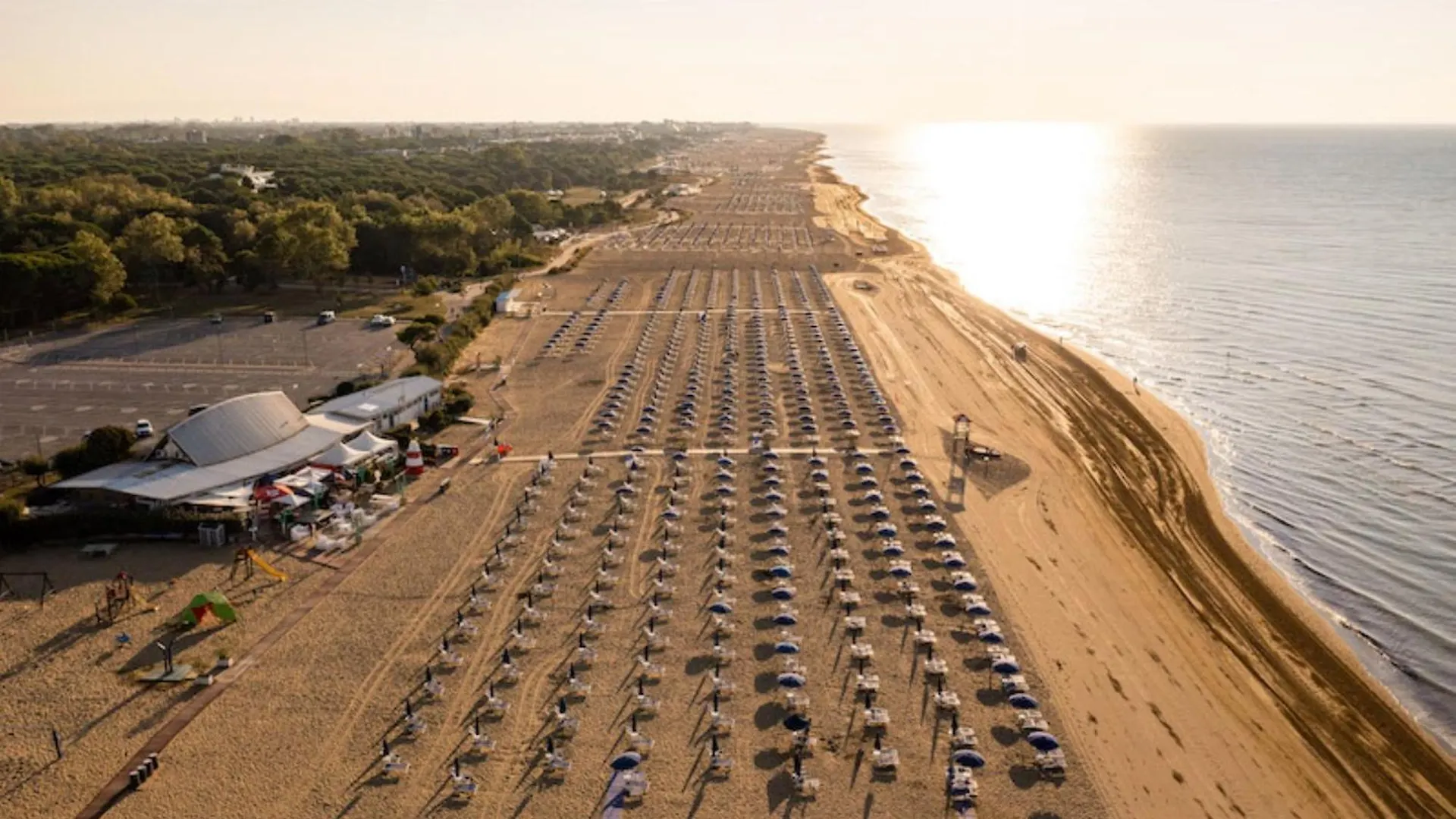 Superb Apartment With Sea View - Including Beach Place By Beahost Rentals Bibione