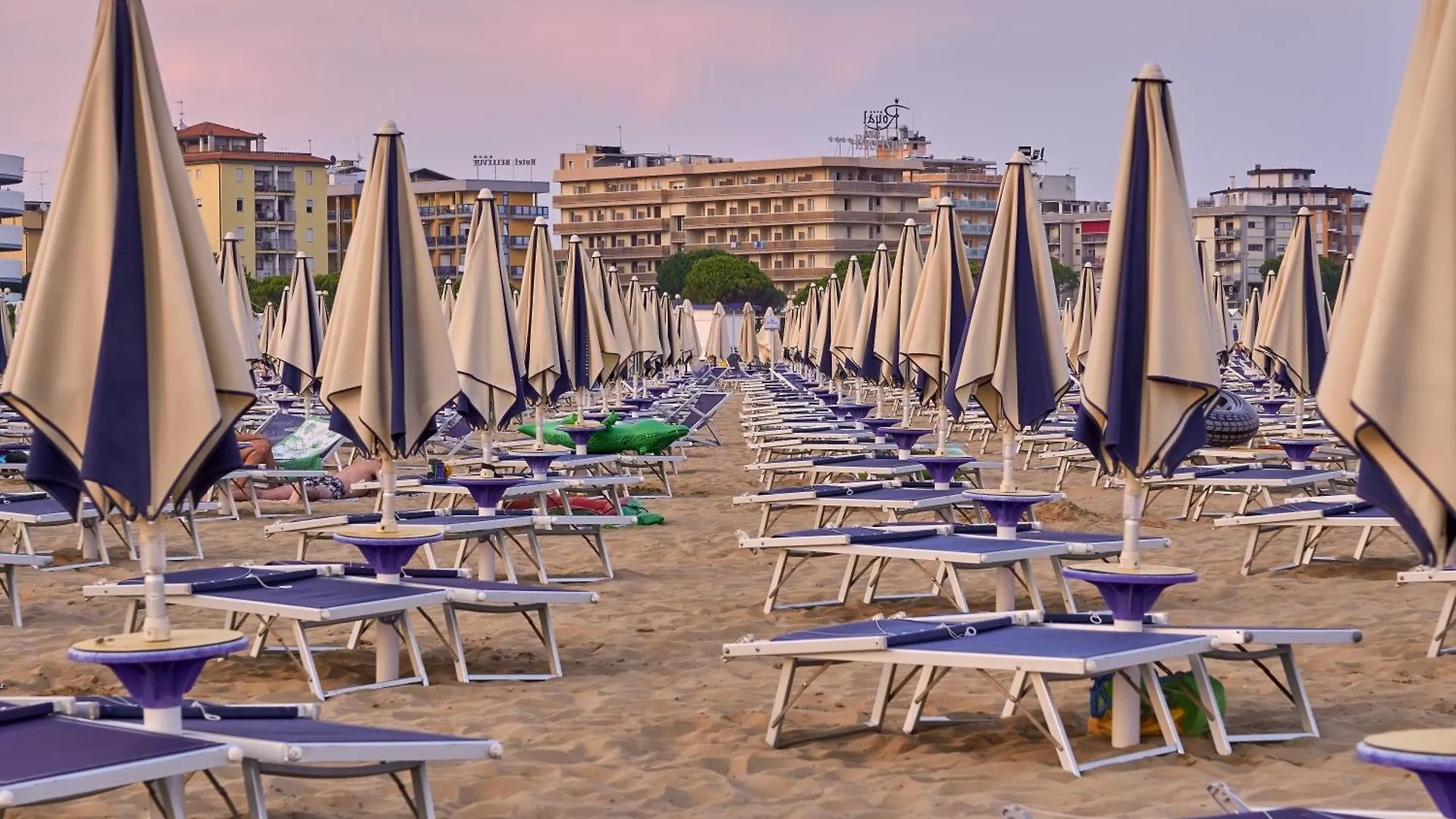 Superb Apartment With Sea View - Including Beach Place By Beahost Rentals Bibione